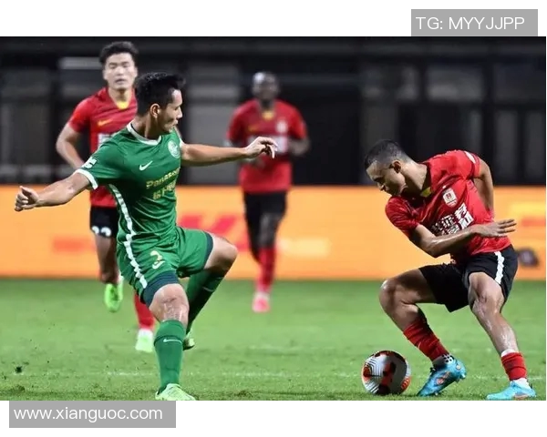 加索维卡与安队激烈对决谁能在这场较量中笑到最后